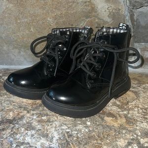Toddler Boots size 9